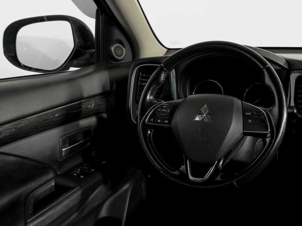 Mitsubishi Outlander, 2017 Фото №13
