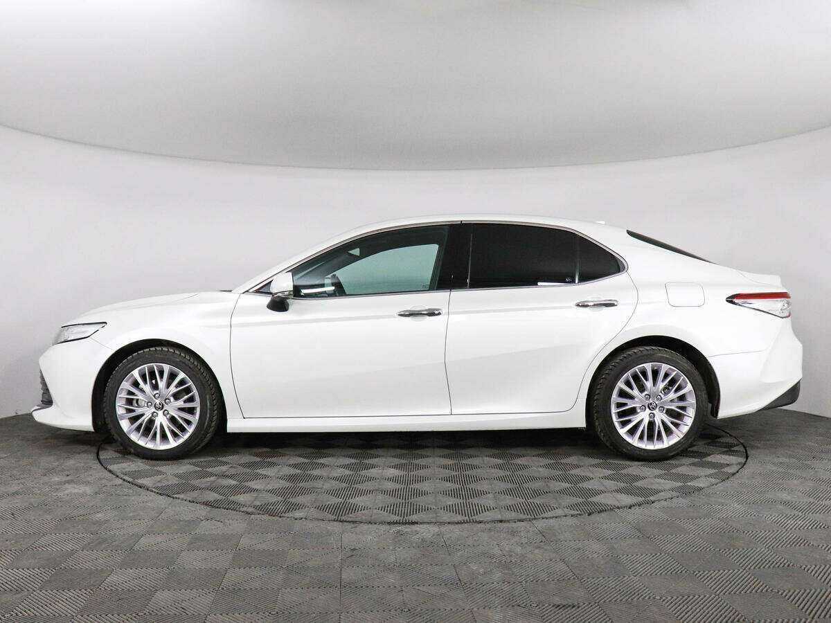 Toyota Camry, 2020 Фото №7