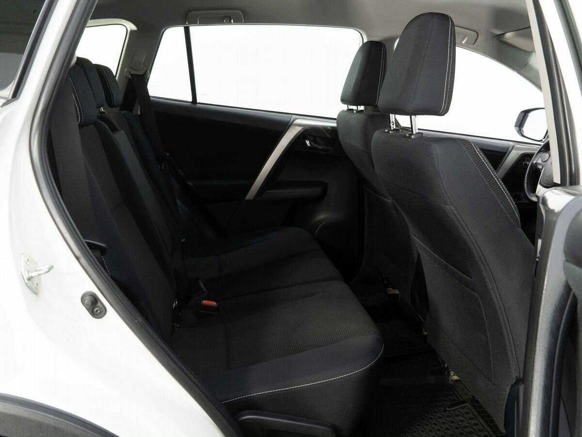 Toyota RAV4, 2018 Фото №27