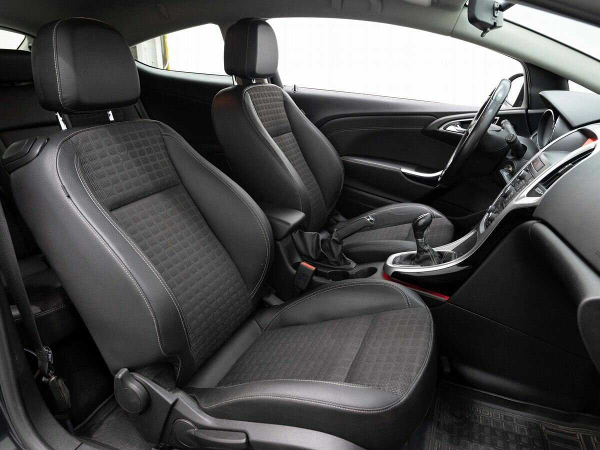 Opel Astra GTC, 2013 Фото №12