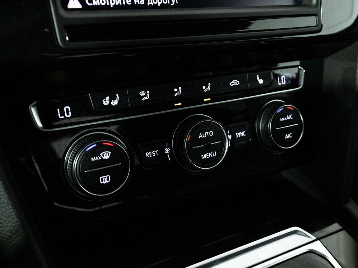 Volkswagen Passat, 2016 Фото №15