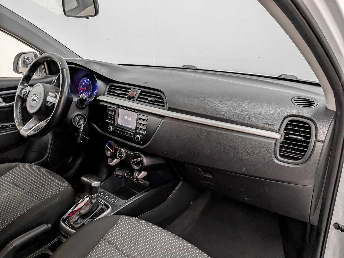 Kia Rio X-Line, 2020 Фото №10