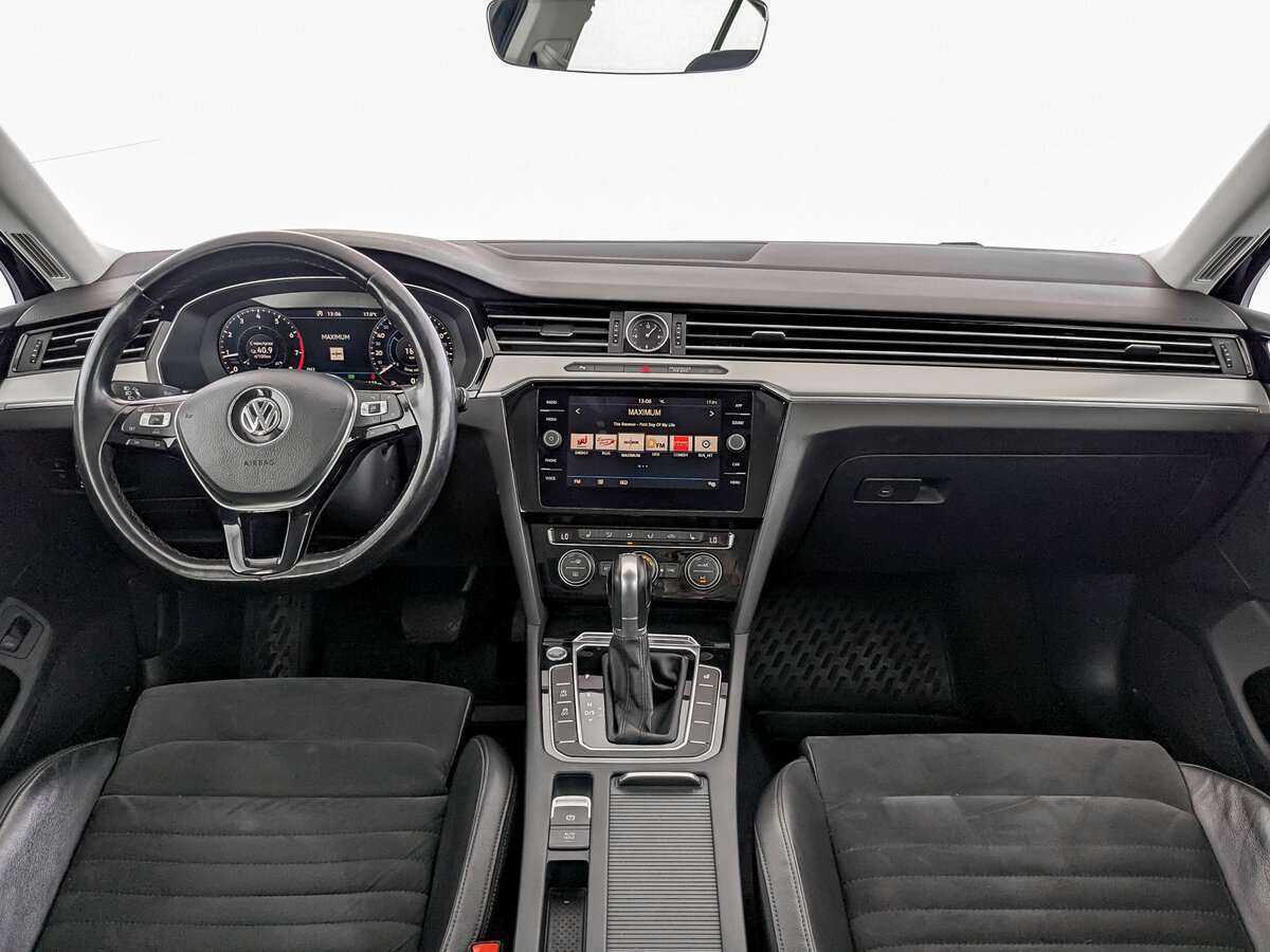 Volkswagen Passat, 2017 Фото №14