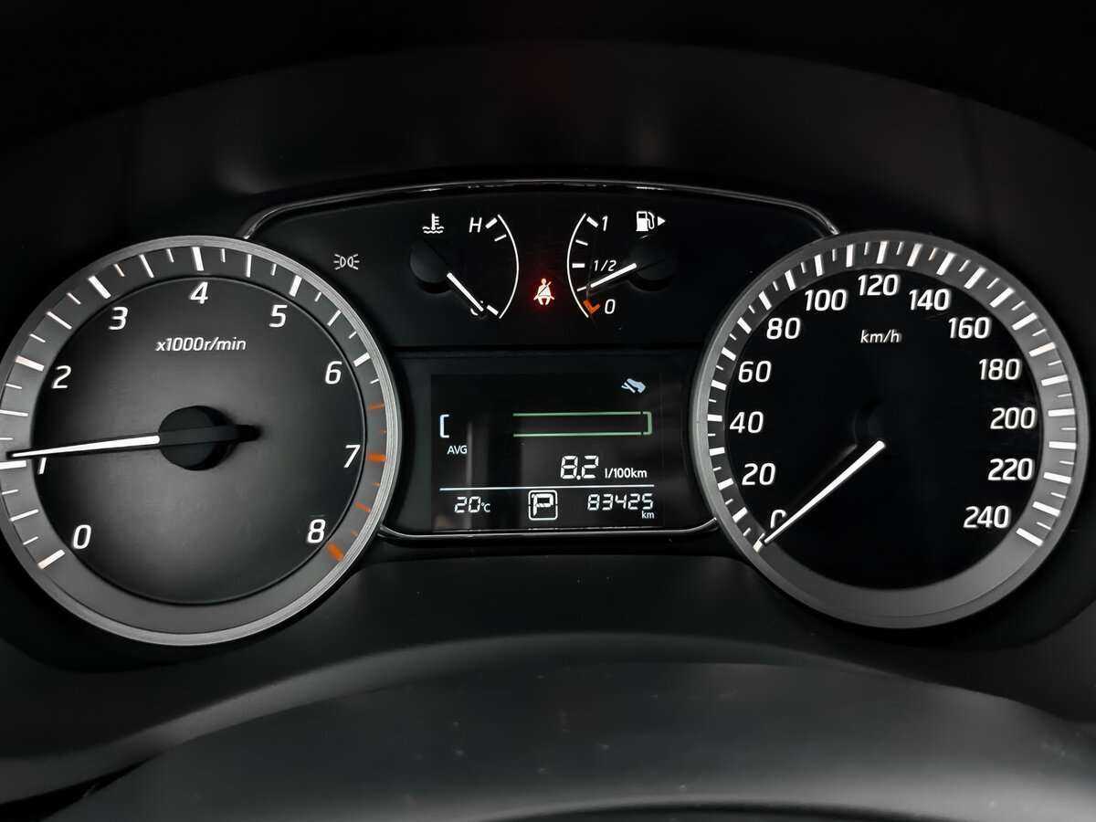 Nissan Tiida, 2015 Фото №12