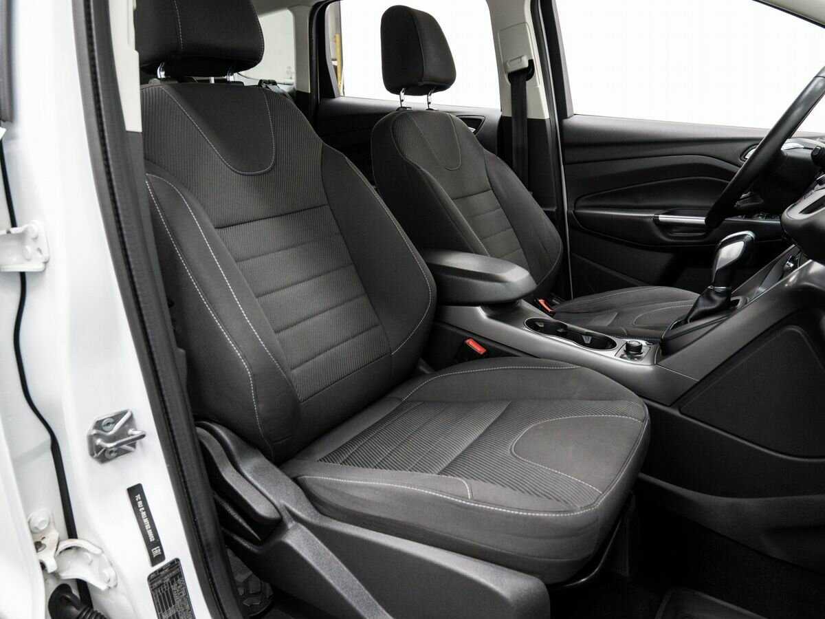 Ford Kuga, 2015 Фото №8