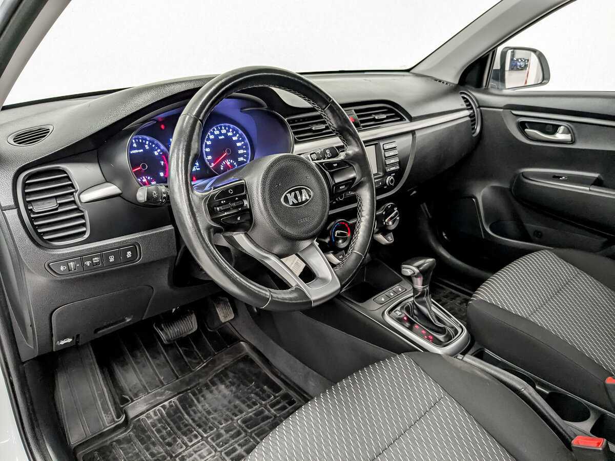Kia Rio X-Line, 2020 Фото №16