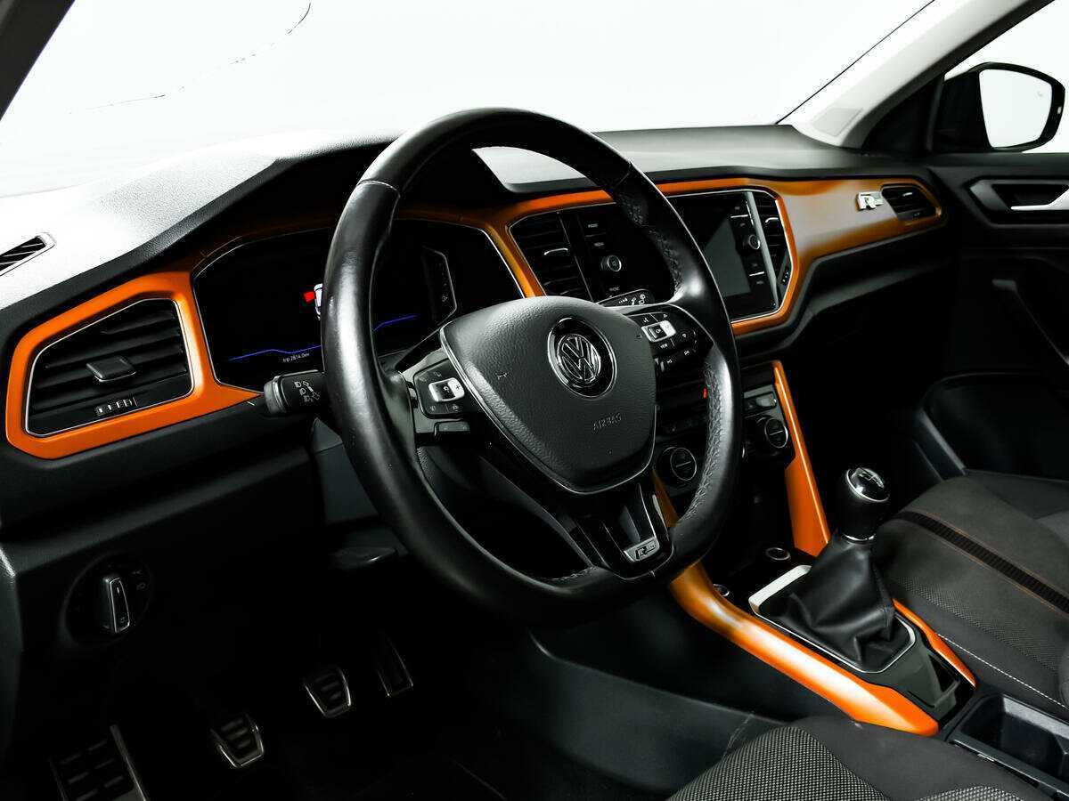 Volkswagen T-Roc, 2018 Фото №13