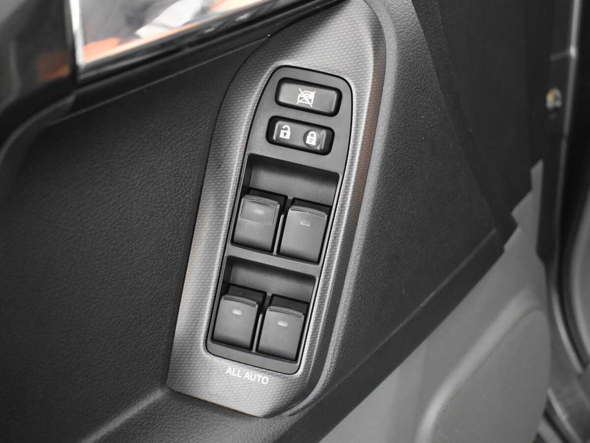 Toyota Land Cruiser Prado, 2012 Фото №8