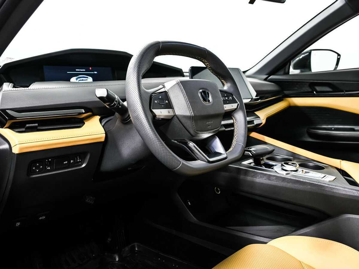 Changan UNI-V, 2023 Фото №13