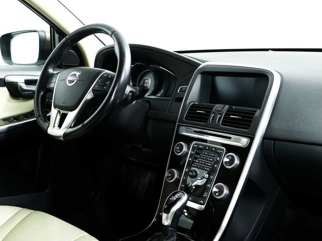 Volvo XC60, 2017 Фото №9