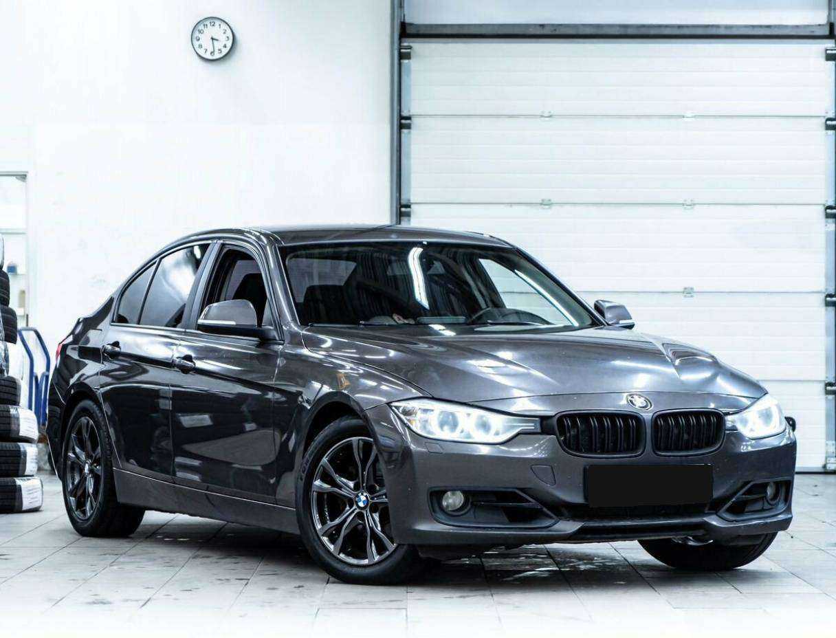 BMW 3 серии 320i, 2014 Фото №2