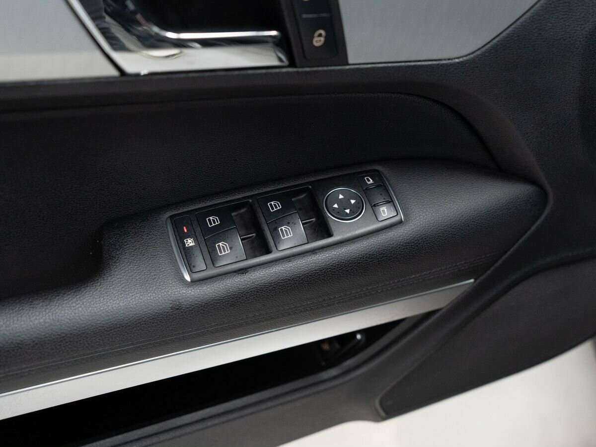 Mercedes-Benz E-Класс 200 7G-Tronic, 2012 Фото №13