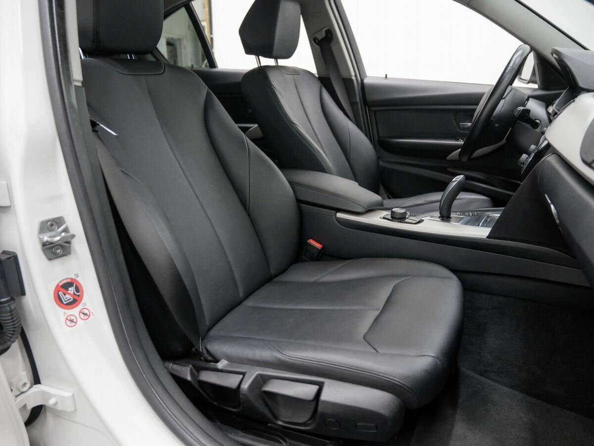 BMW 3 серии 320i, 2015 Фото №8