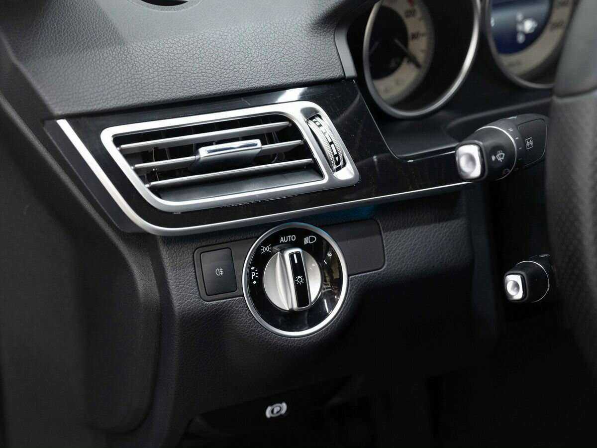 Mercedes-Benz E-Класс 200, 2014 Фото №19