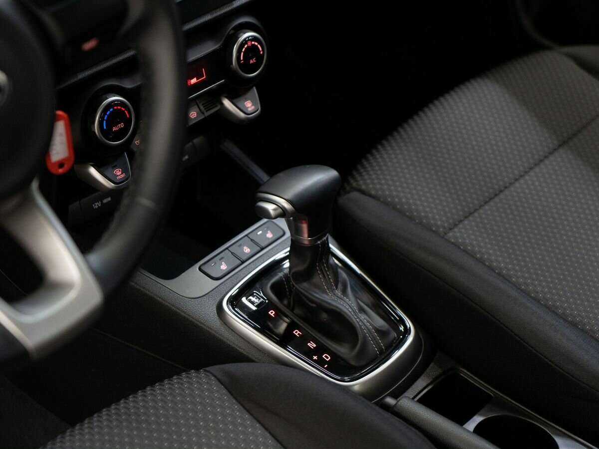 Kia Rio, 2021 Фото №12