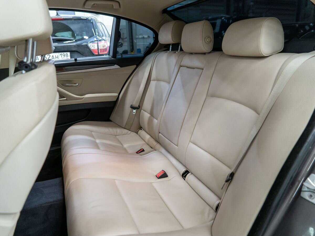 BMW 5 серии 535i xDrive, 2012 Фото №7
