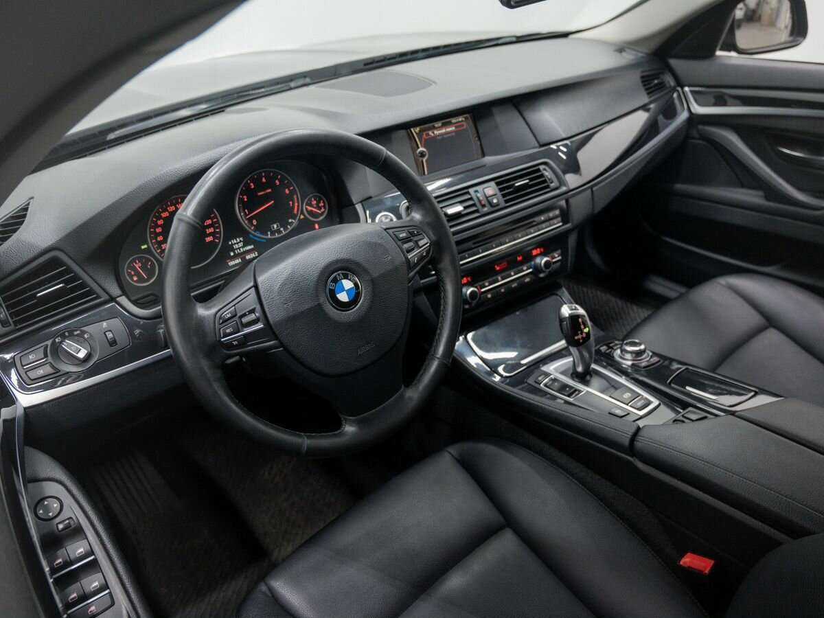 BMW 5 серии 520i, 2013 Фото №13