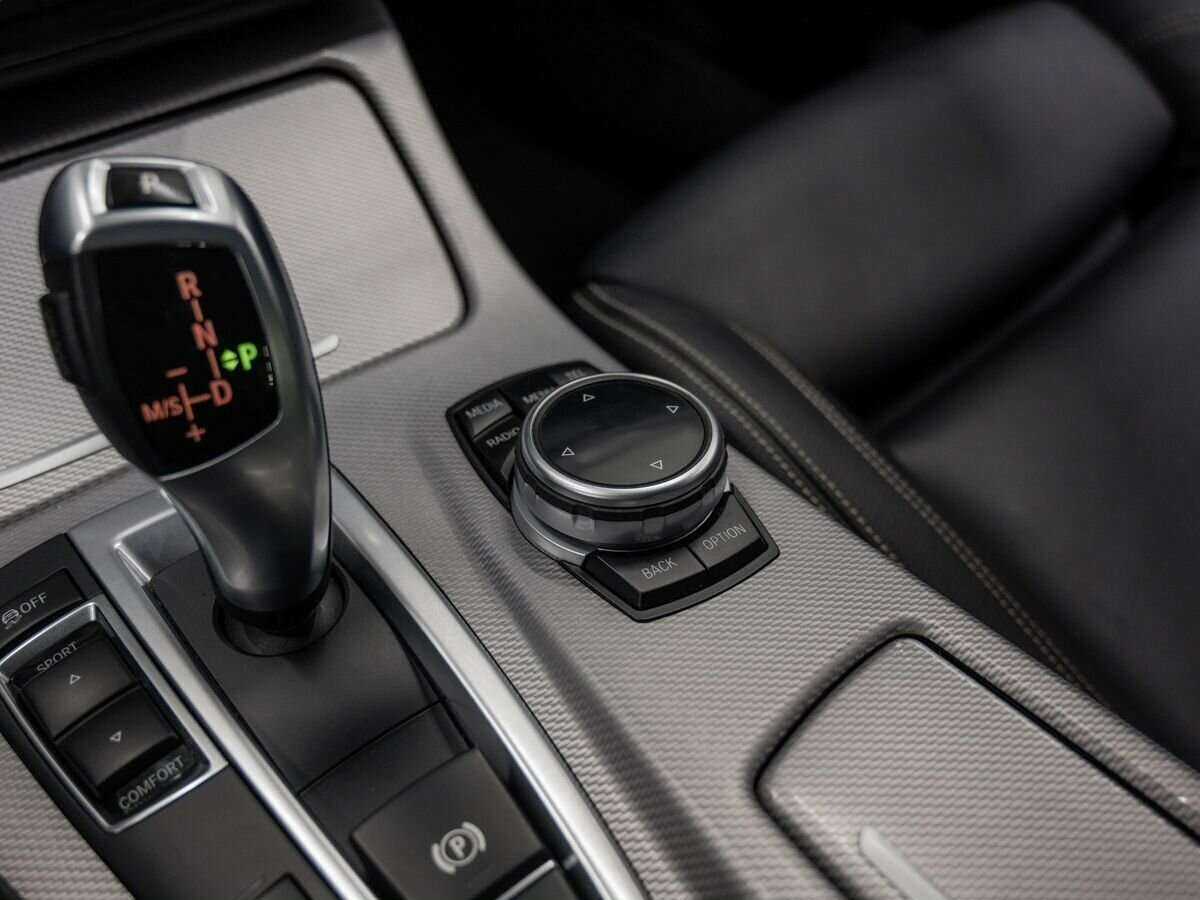 BMW 5 серии 528i xDrive, 2014 Фото №20