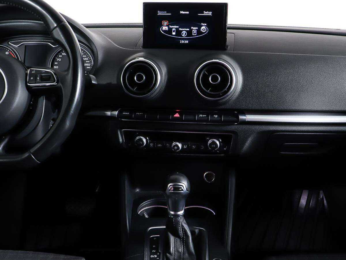 Audi A3, 2015 Фото №11