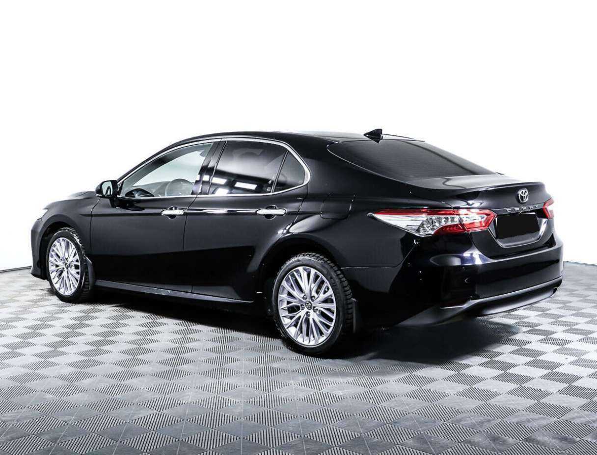 Toyota Camry, 2019 Фото №7