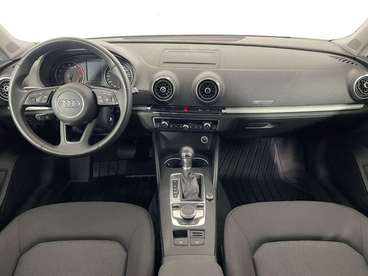 Audi A3, 2018 Фото №7