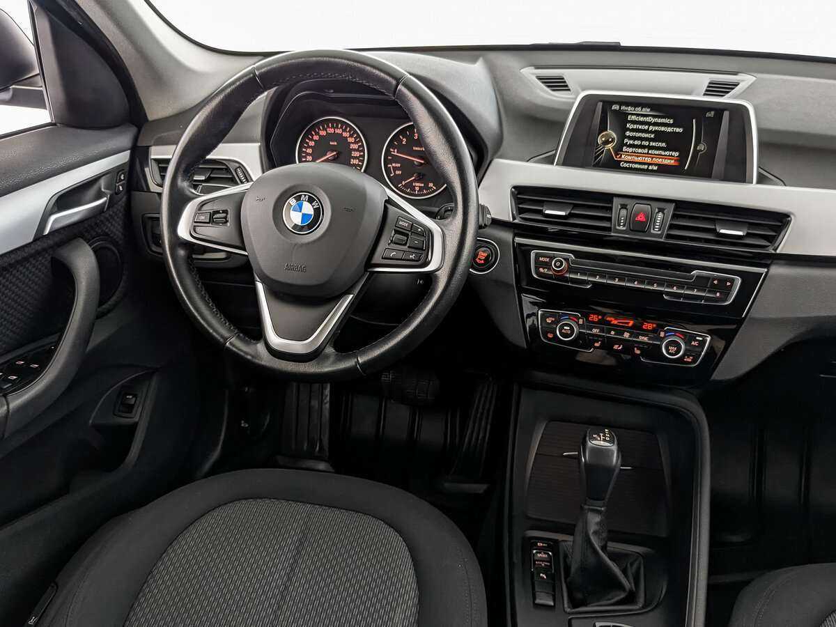BMW X1 20i xDrive, 2015 Фото №21