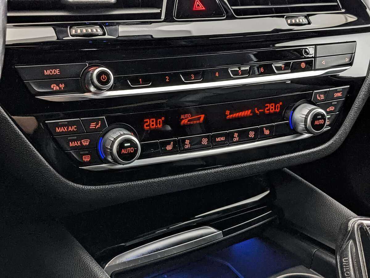 BMW 5 серии 520d, 2017 Фото №17