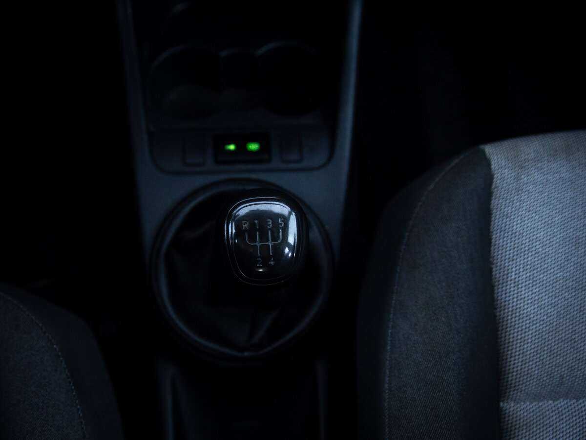 Skoda Fabia, 2013 Фото №18