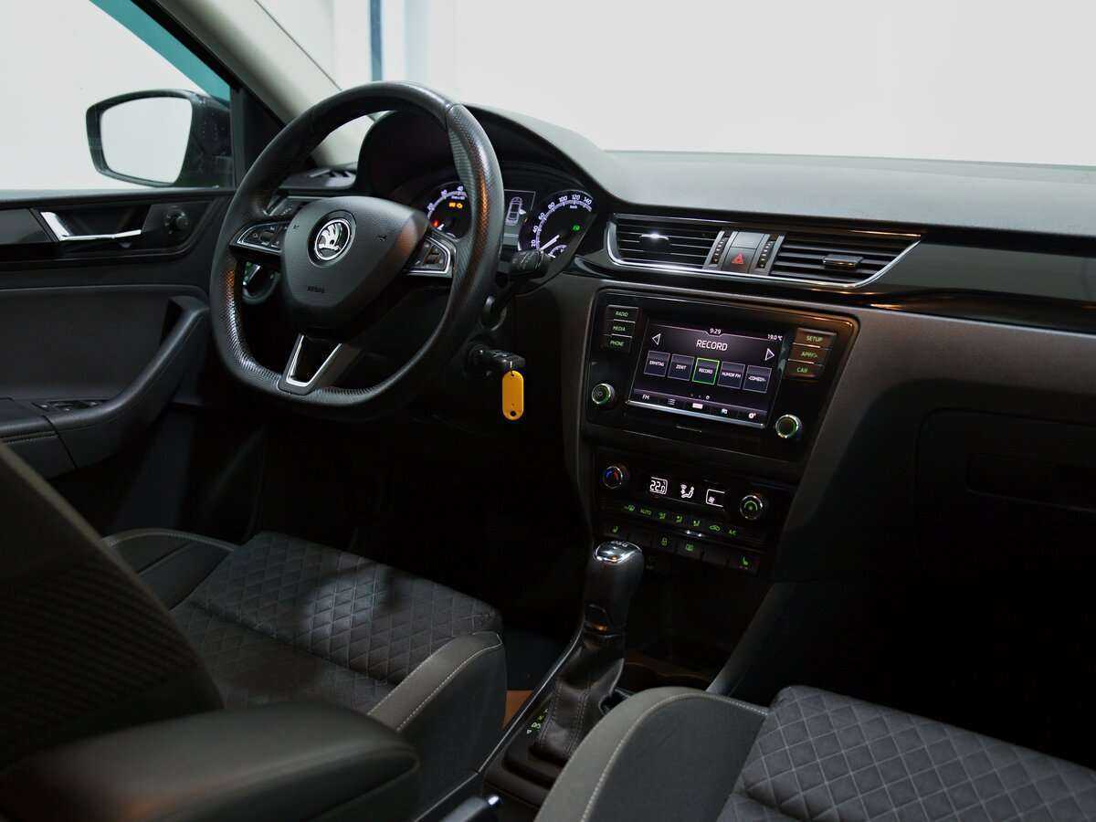 Skoda Rapid, 2017 Фото №6