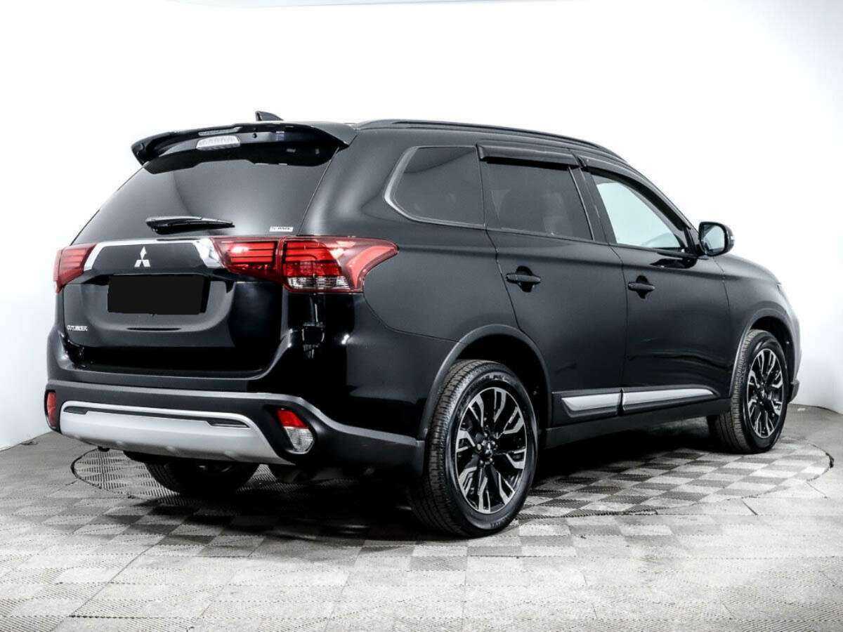 Mitsubishi Outlander, 2022 Фото №4