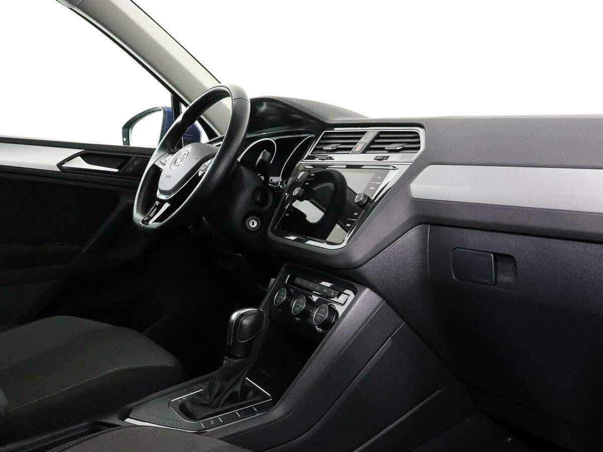 Volkswagen Tiguan, 2020 - 63 380 км. | Фото №4