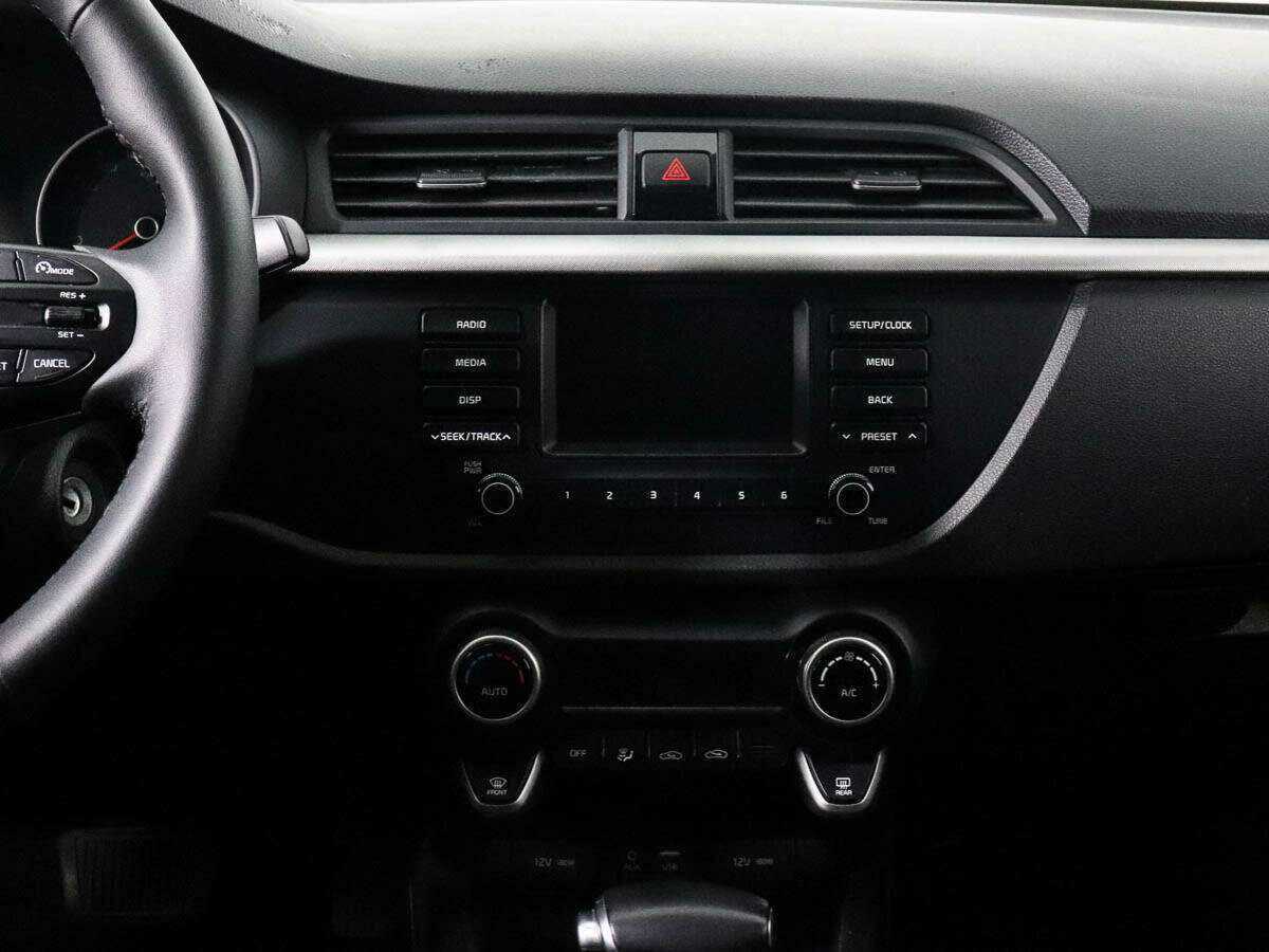 Kia Rio X-Line, 2018 Фото №11