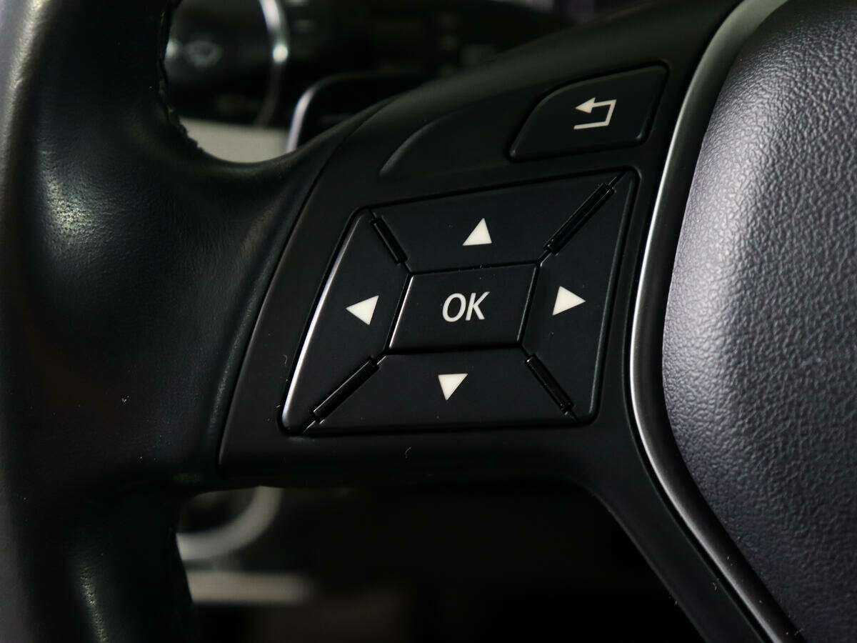 Mercedes-Benz A-Класс 180, 2014 Фото №17