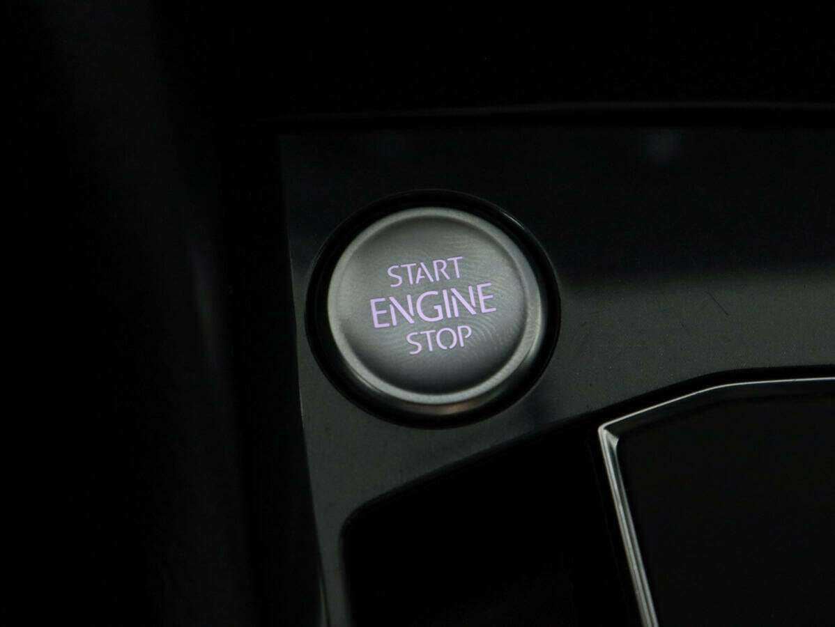 Volkswagen Tiguan, 2018 Фото №16