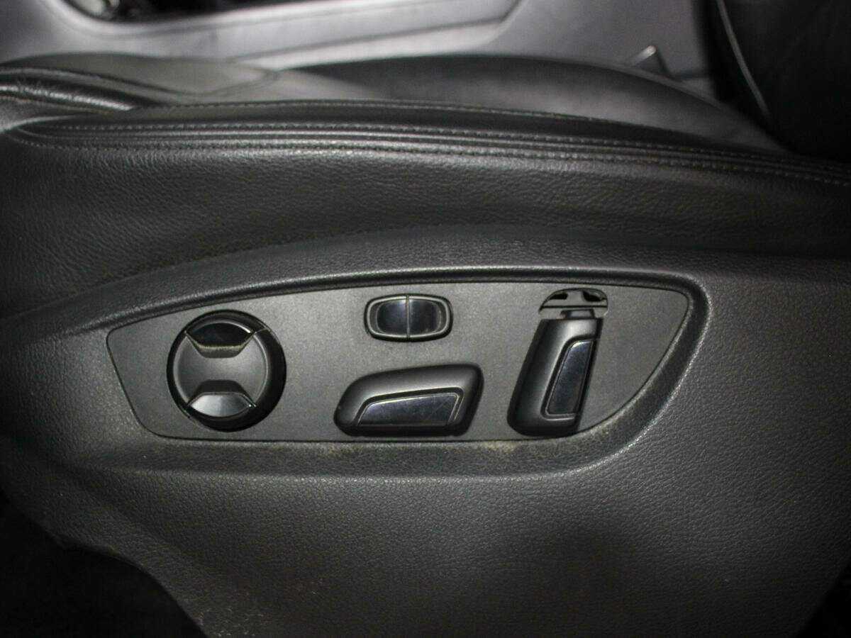 Volkswagen Touareg, 2015 Фото №18