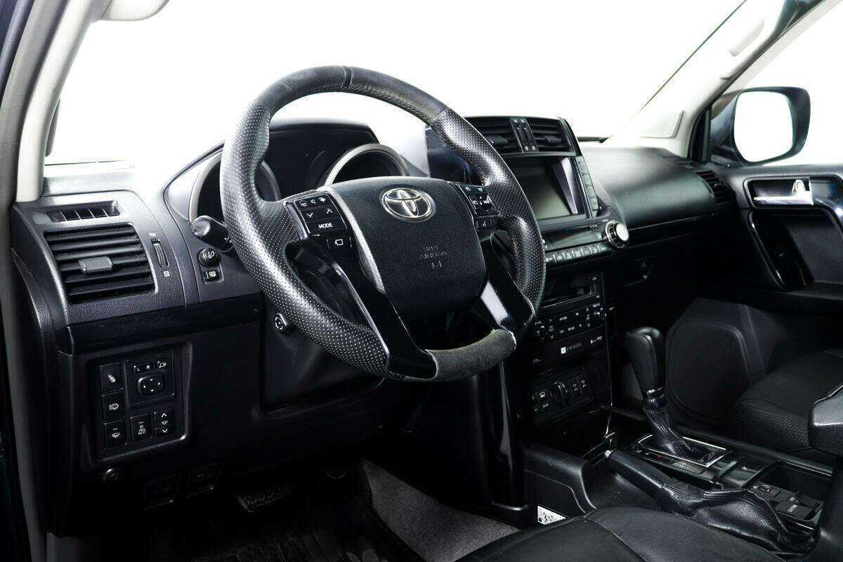 Toyota Land Cruiser Prado, 2012 Фото №11