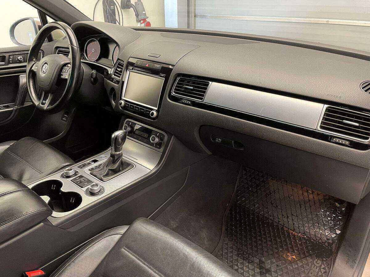 Volkswagen Touareg, 2015 - 166 892 км. | Фото №6
