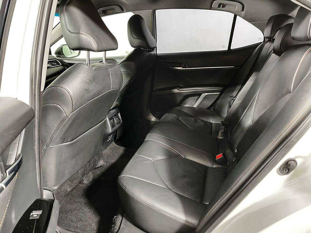 Toyota Camry, 2018 Фото №10