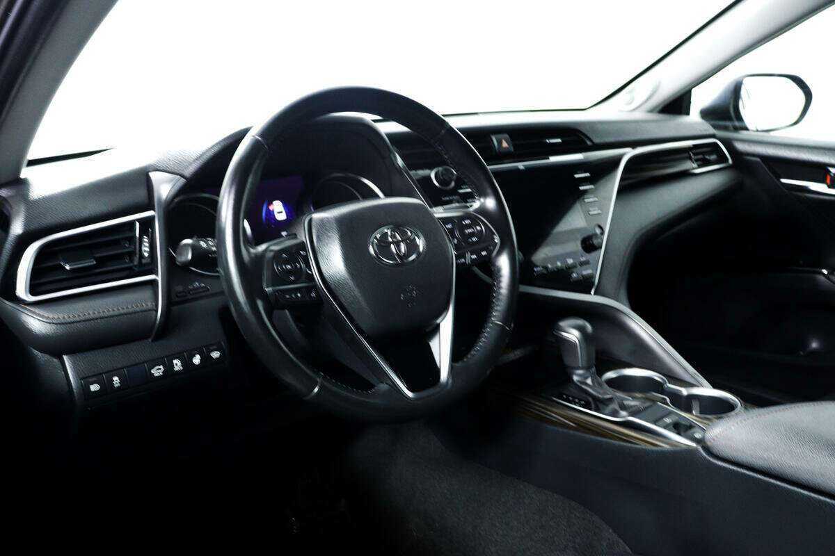 Toyota Camry, 2019 Фото №13