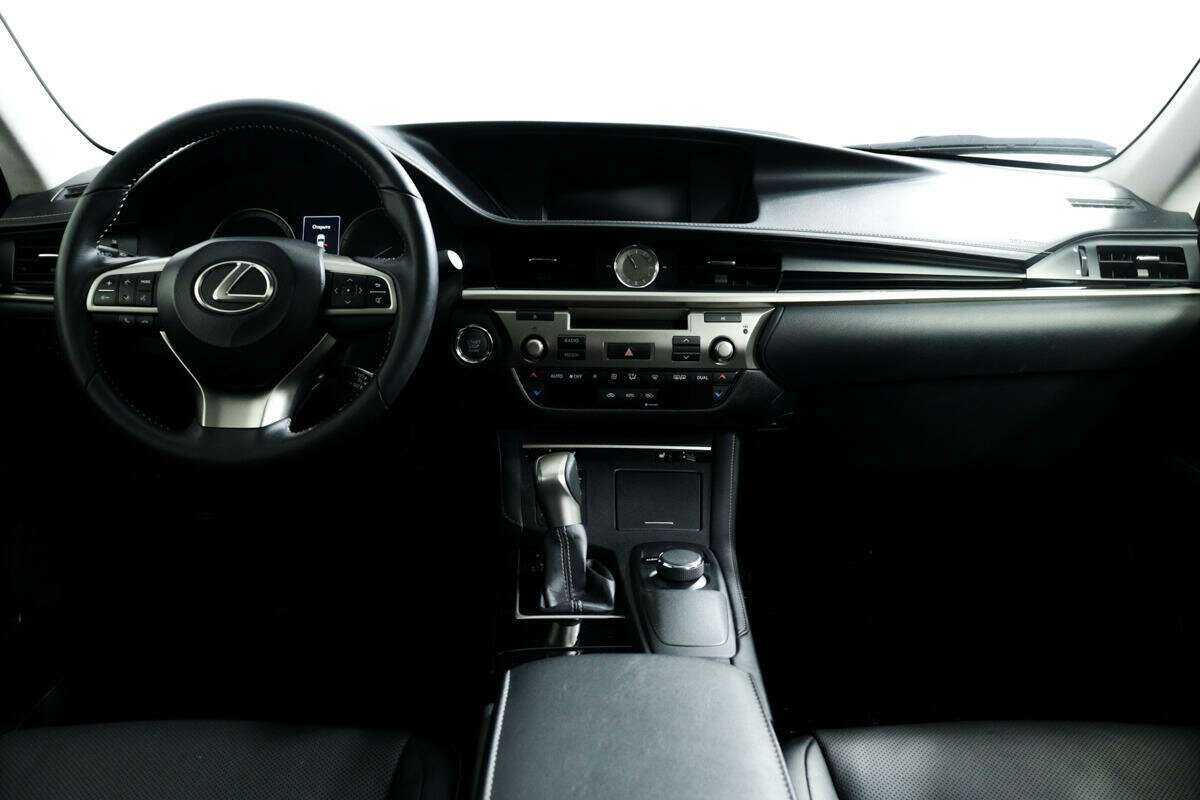 Lexus ES 200, 2016 Фото №11