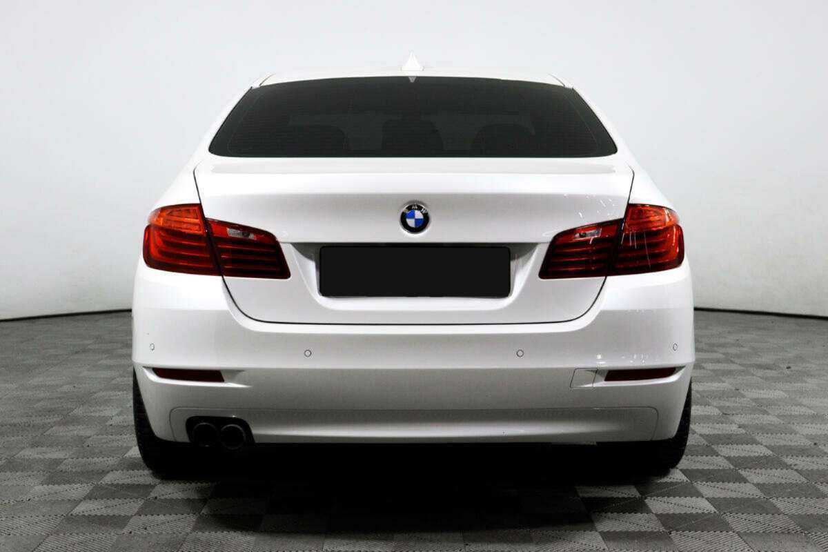 BMW 5 серии 528i xDrive, 2016 Фото №6