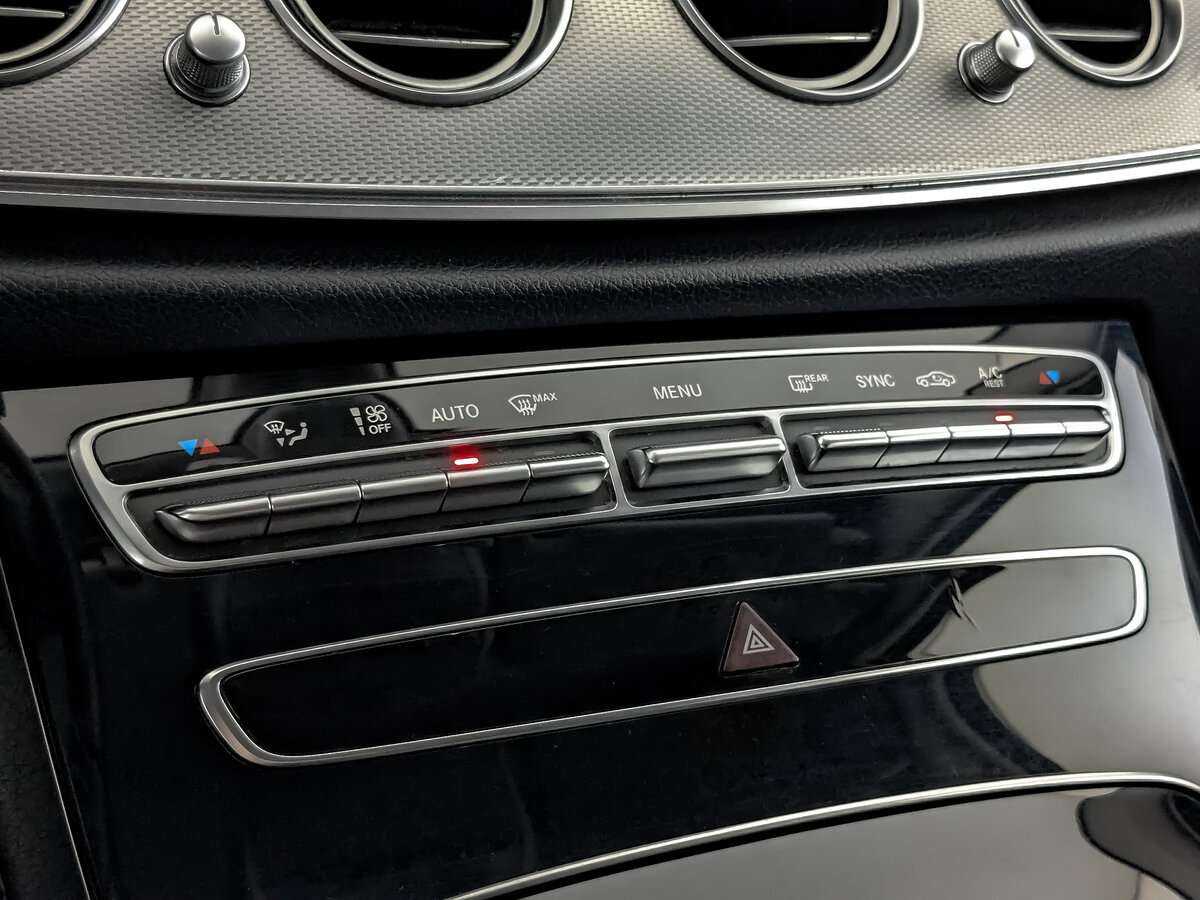 Mercedes-Benz E-Класс 200, 2018 Фото №23
