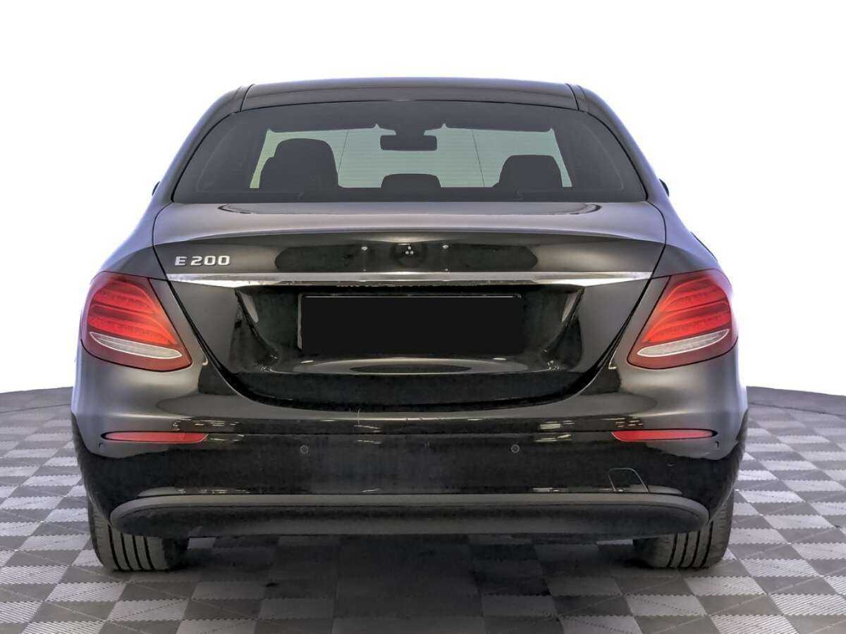 Mercedes-Benz E-Класс 200, 2018 Фото №6