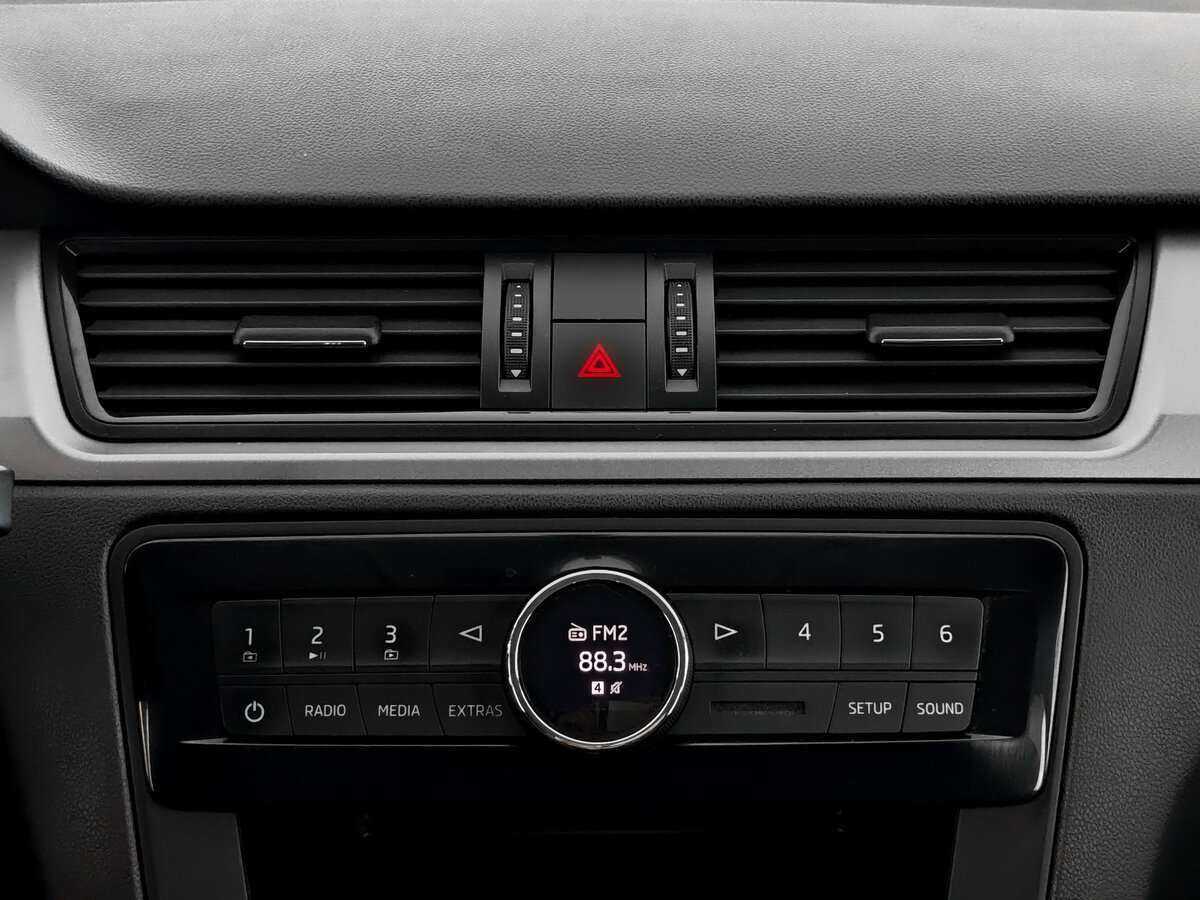 Skoda Rapid, 2017 Фото №14