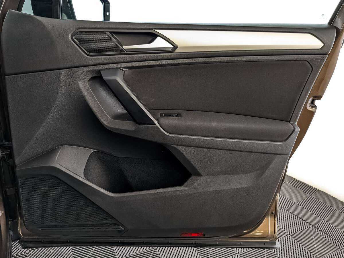 Volkswagen Tiguan, 2020 Фото №23