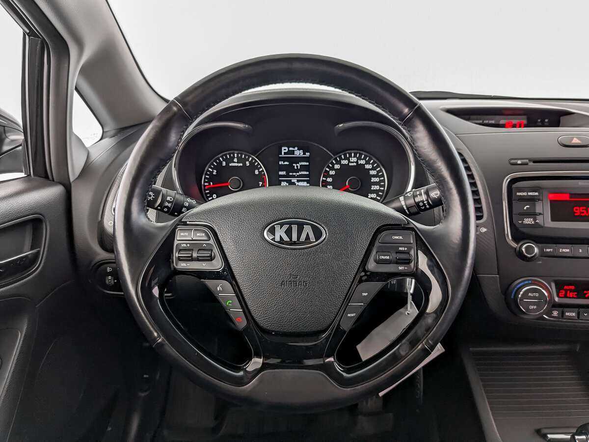 Kia Cerato, 2019 Фото №17