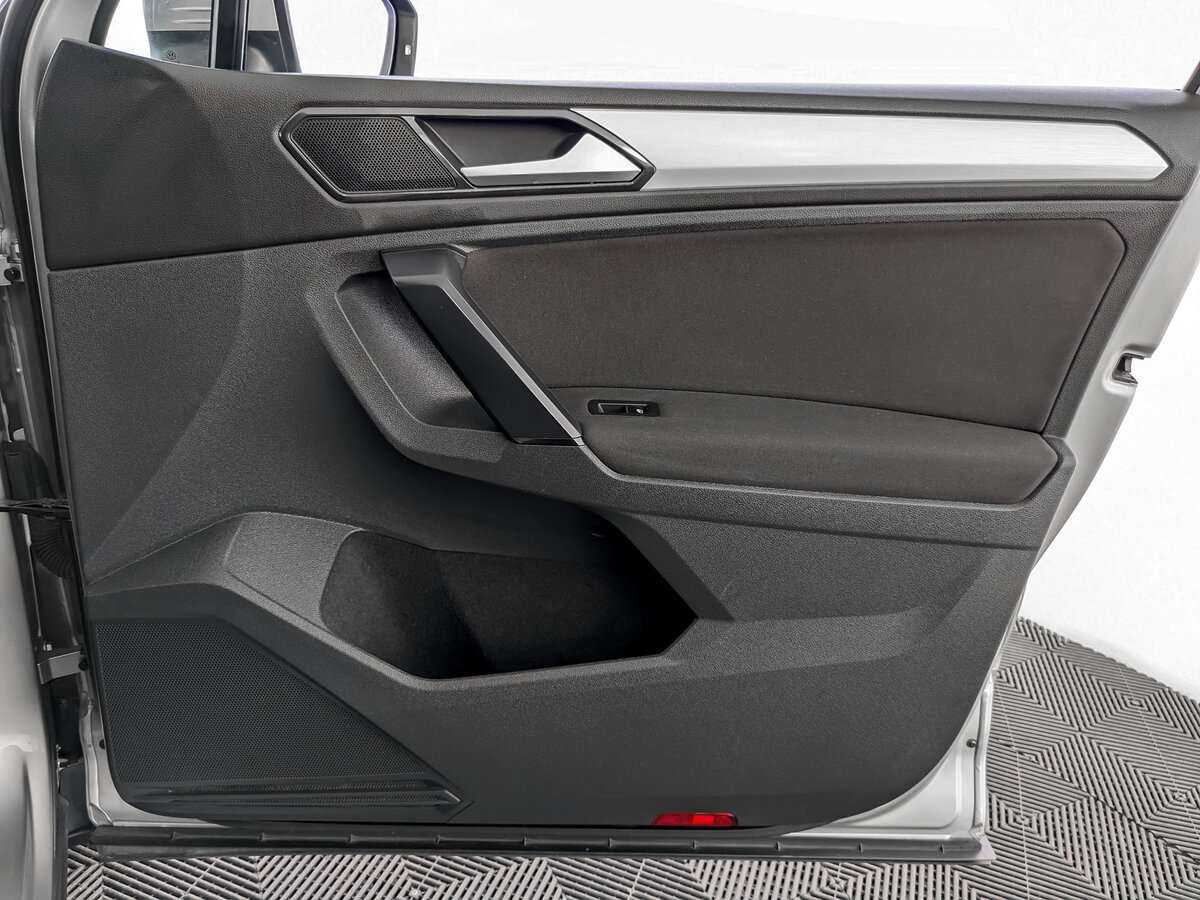 Volkswagen Tiguan, 2017 Фото №20