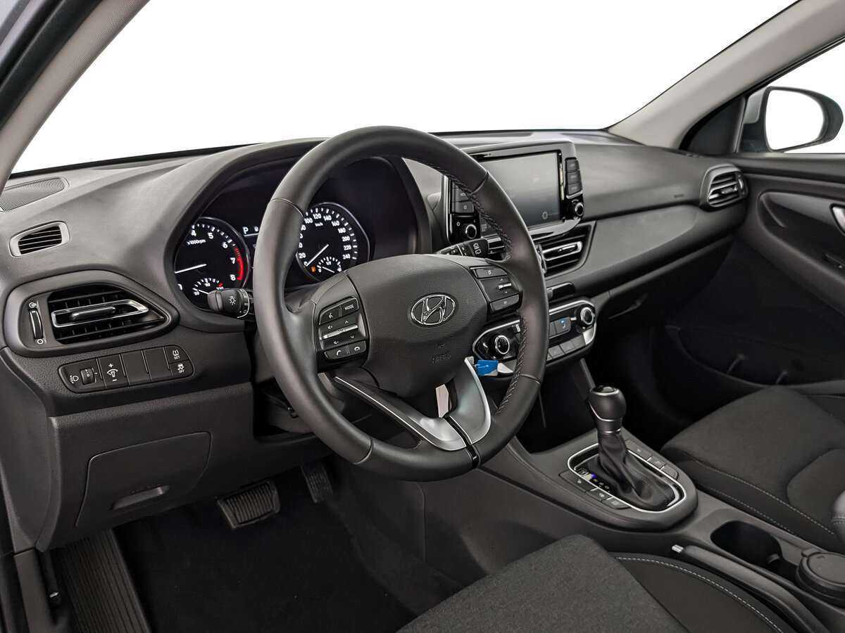 Hyundai i30, 2023 Фото №15