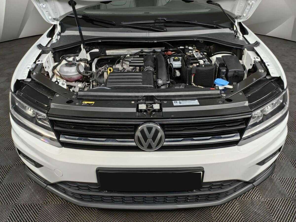 Volkswagen Tiguan, 2018 Фото №17
