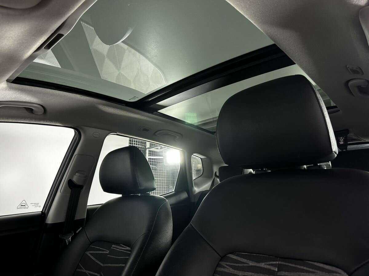 Kia Venga, 2013 Фото №14